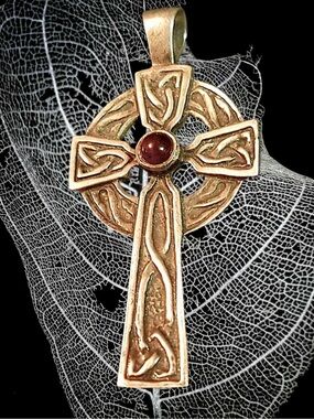 COPY - * Rare unidentified Stamp Garnet Stone Celtic Cross Pendant